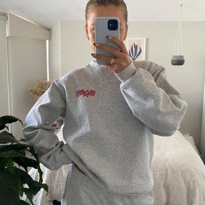 SORRYI'MBUSY Play Crewneck Sweatshirt in Ash Grey